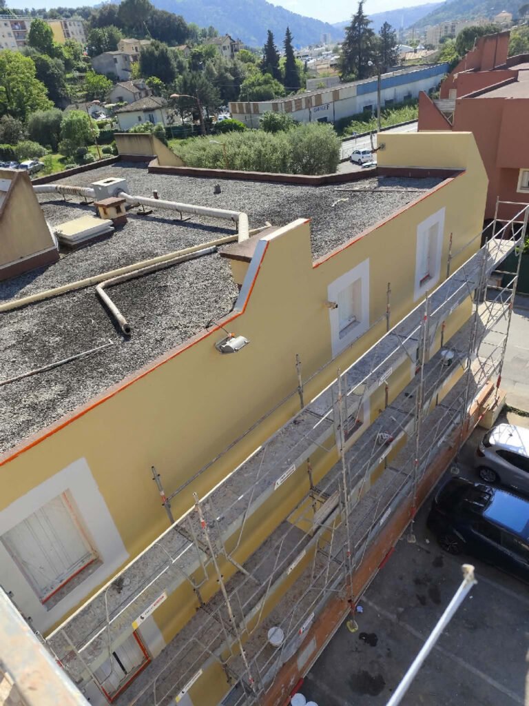 Travaux de façade et vues du bâtiment — dossier photographique AKM RENOV